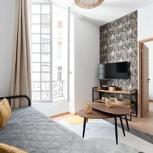  Appartement Les Petits Pavillons Standing 1 4 Pers Clim Vieux-port